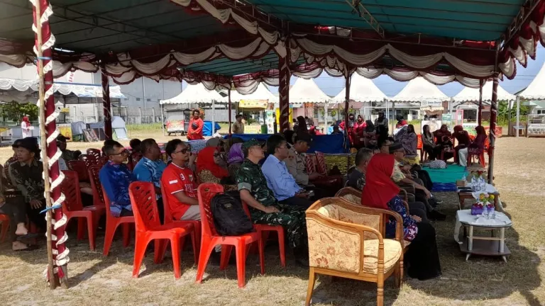 Sertu Supandiyan Hadiri Festival Beluntong di Lapangan Bola Kampong Parit