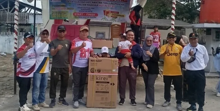 Jalan Sehat dan Senam Meriahkan HUT RI ke-81, Warga Dukong Antusias Kobarkan Semangat Kemerdekaan