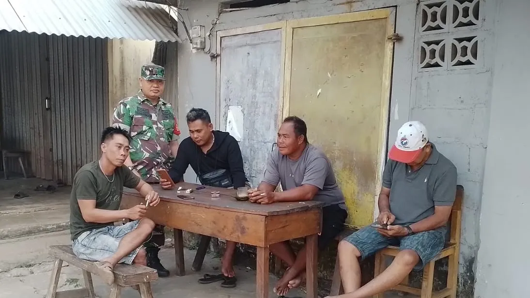 Babinsa Desa Jangkar Asam Serka Suherman Ajak Warga Waspadai Kebakaran Saat Musim Kemarau 7 Babinsa Desa Jangkar Asam Serka Suherman Ajak Warga Waspadai Kebakaran Saat Musim Kemarau