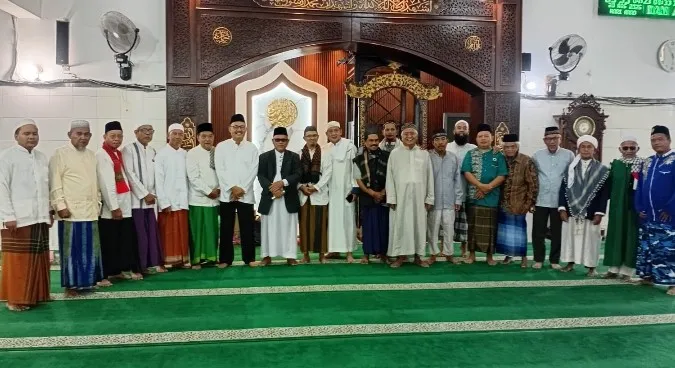 Shuling ke-200 di Tanjungpandan: Merawat Subuh, Menebar Bahagia untuk Yatim dan Duafa 7 Shuling ke-200 di Tanjungpandan: Merawat Subuh, Menebar Bahagia untuk Yatim dan Duafa