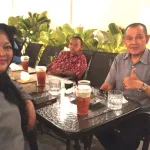 Silaturahmi KD-17 di Cafe Mainson Tanjungpandan: Dari Bertukar Gagasan hingga Merayakan Ulang Tahun
