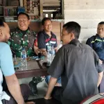 Di Desa Limbongan, Serda Restu Gelar Komsos dan Imbau Warga Tidak Buka Lahan dengan Cara Membakar