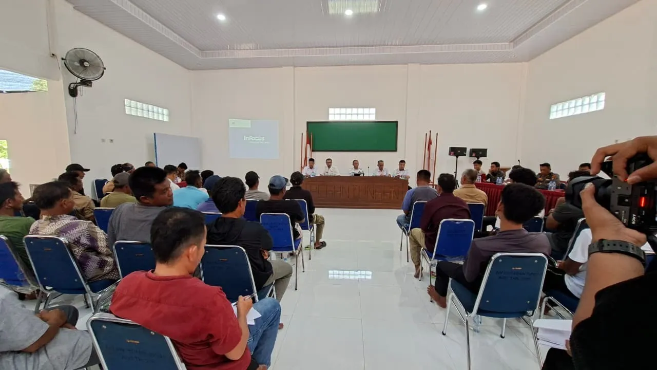 Babinsa Pegantungan Serka Anis Hadiri Rapat koordinasi Permasalahan Angkutan Batu Bara 9 AddText 09 02 02.59.08