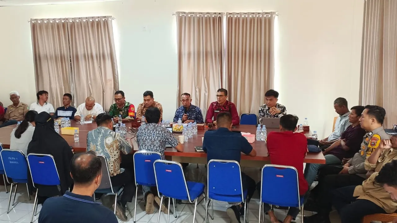 Babinsa Pegantungan Serka Anis yang Mewakili Danramil Tgpandan Hadiri Rapat Permasalahan Batu Bara 7 Babinsa Pegantungan Serka Anis yang Mewakili Danramil Tgpandan Hadiri Rapat Permasalahan Batu Bara
