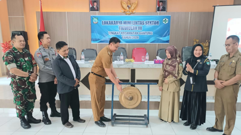 Babinsa Serka Suherman Hadiri Lokakarya Mini Lintas Sektor Triwulan III di Kecamatan Gantung
