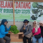 Kelompok Tani Hidroponik Kelurahan Tanjungpendam Kunjungi Agroeduwisata De Membarongan Sidjoek