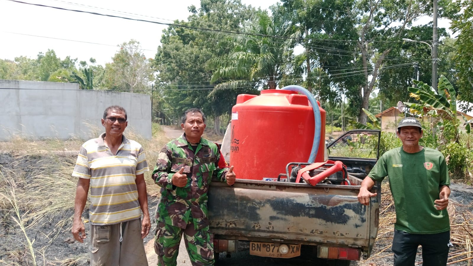 Lahan Seluas 0,25 Hektare Terbakar di Dusun Pelataran Senyubuk Beltim, Api pun Berhasil Dipadamkan 9 AddText 09 14 01.13.53