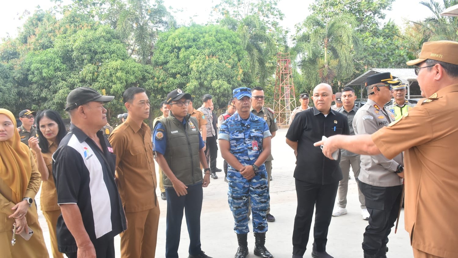 Bupati Beltim dan Forkopimda Cek SPBU Padang 7 Bupati Beltim dan Forkopimda Cek SPBU Padang