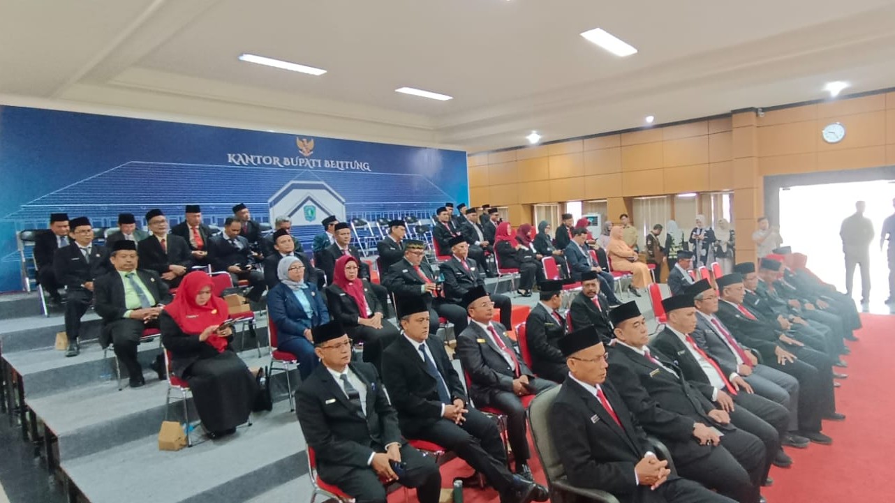 Bupati Belitung Lantik Pejabat Pimpinan Tinggi Pratama dan Administrator: Ini Nama yang dilantik 9 AddText 09 18 01.20.21