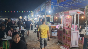 Musik AFIFA Bikin Bazar UMKM Dukong Makin Semarak, Warga Kunjungi Stan Kuliner