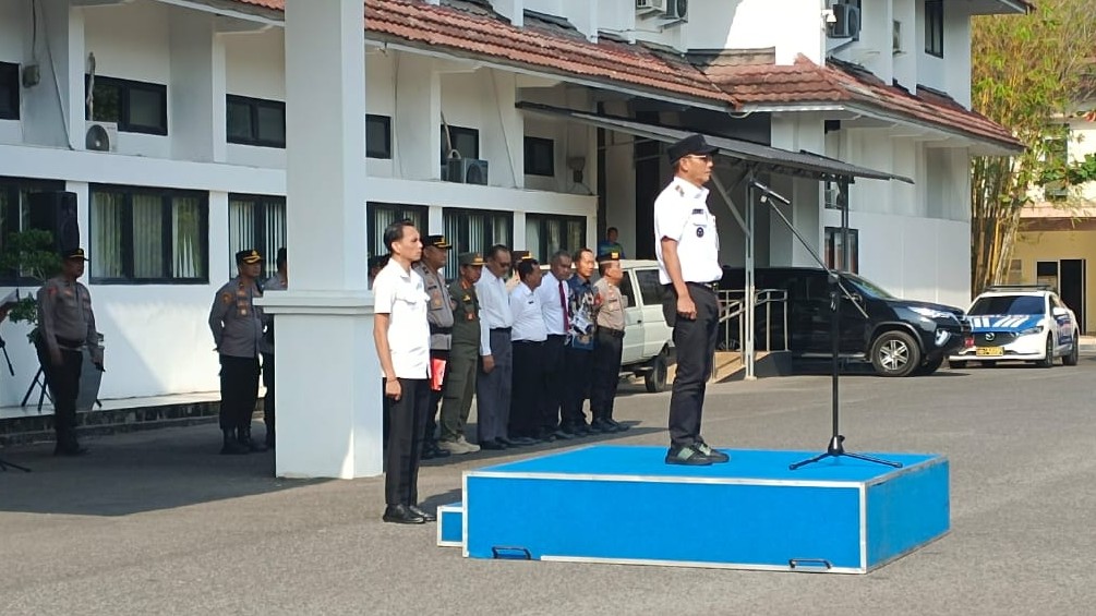 Pemkab dan TNI, Polri, Satpol PP, Linmas Apel Gelar Pasukan Pengamanan Pilkades Serentak Belitung 9 AddText 09 18 09.26.09