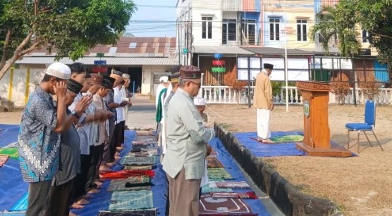 Komponen Masyarakat Kelurahan Paal Satu Gelar Sholat Istisqa, Berdoa Hujan Segera Turun