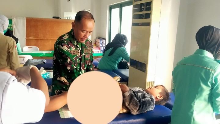 Sambut HUT ke-81 TNI, Kodim 0414/Belitung Gelar Khitanan Massal
