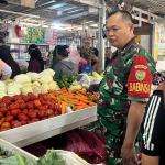 Serka Suherman Komsos dengan Pedagang di Pasar Tradisional Gantung, Pantau Stabilitas Harga Sembako