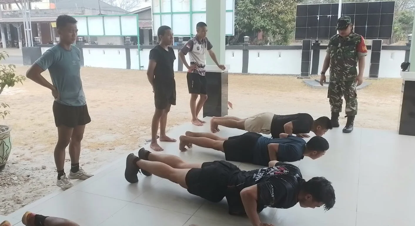 Serka Suherman Gelar Komsos dan Berikan Pembinaan Kaitan Proses Seleksi Calon Prajurit TNI-AD