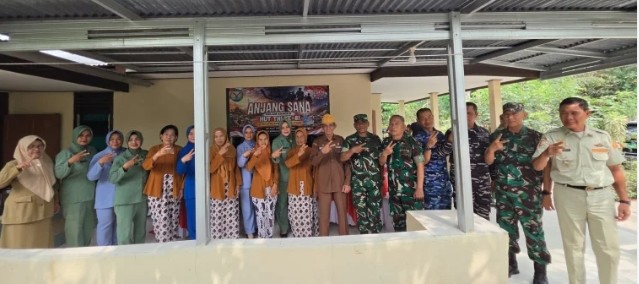 Peringati HUT TNI ke-81, Kodim 0414/Belitung Anjangsana ke Kediaman Ketua Veteran