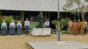 Danramil Kelapa Kampit Jadi Pembina Upacara, Sosialisasi Rekrutmen Calon Bintara dan Tamtama TNI AD