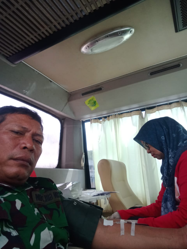 HUT ke-68 YTK Regina Pacis, Serma Nelson Gultom Hadiri Donor Darah dan Pemeriksaan Kesehatan Gratis