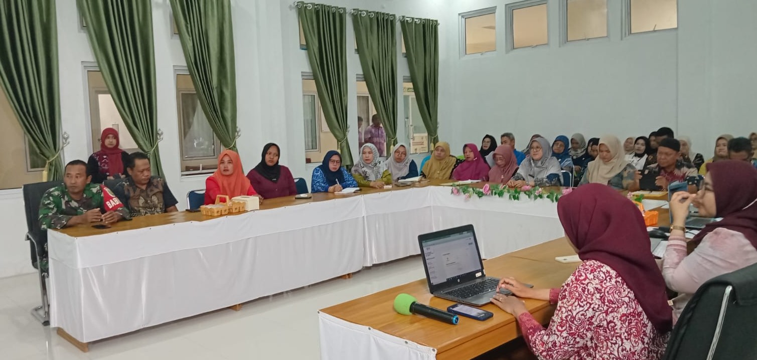 Babinsa Sertu Suprapto Hadiri Loka Karya Mini Lintas Sektor Kesehatan di Puskesmas Badau 7 Babinsa Sertu Suprapto Hadiri Loka Karya Mini Lintas Sektor Kesehatan di Puskesmas Badau