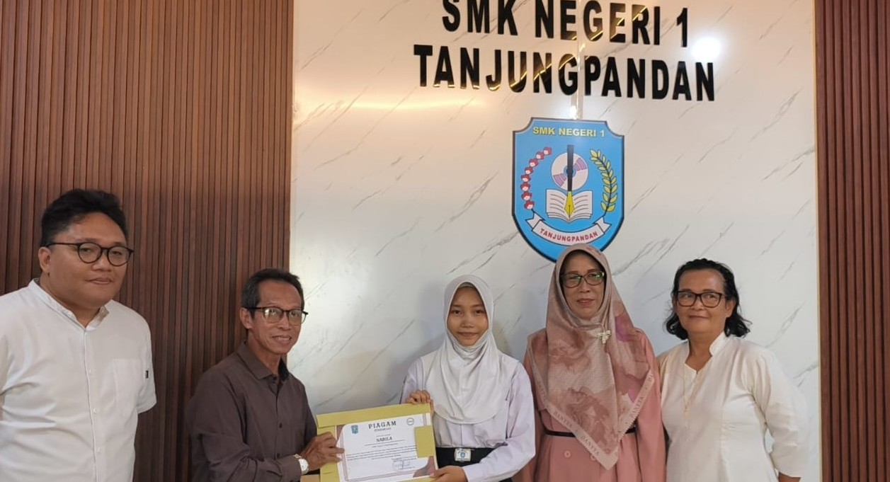 Ini Pemenang Lomba Komentar Video HAS Hanandjoeddin yang Diserahkan TP2GD Belitung 7 Ini Pemenang Lomba Komentar Video HAS Hanandjoeddin yang Diserahkan TP2GD Belitung