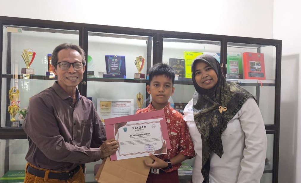 Ini Pemenang Lomba Komentar Video HAS Hanandjoeddin yang Diserahkan TP2GD Belitung 10 AddText 10 02 12.36.34