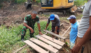 Pembangunan Jembatan Beton di Desa Air Ketekok Mulai Dikerjakan, Progres Fisik Capai 10 Persen
