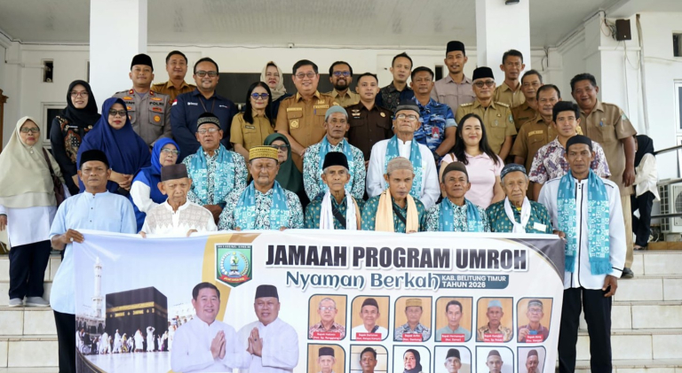12 Pengabdi di Jalan Keagamaan Akhirnya Menjejak Tanah Suci: Dilepas Bupati Beltim