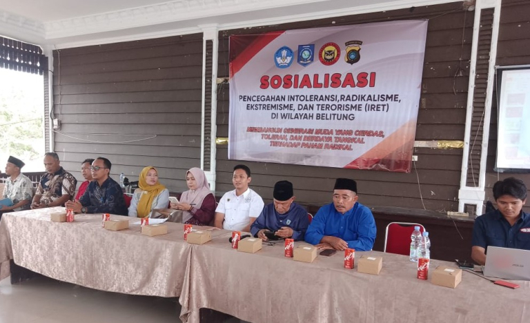 Ketua LAM Belitung Jadi Narsum dan Berikan Materi Pelestarian Adat Budaya di SMPN 1 Membalong