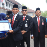 Di Hari Sumpah Pemuda,Bupati Belitung Serahkan Penghargaan Lomba Pengelolaan Arsip OPD Terbaik 2026