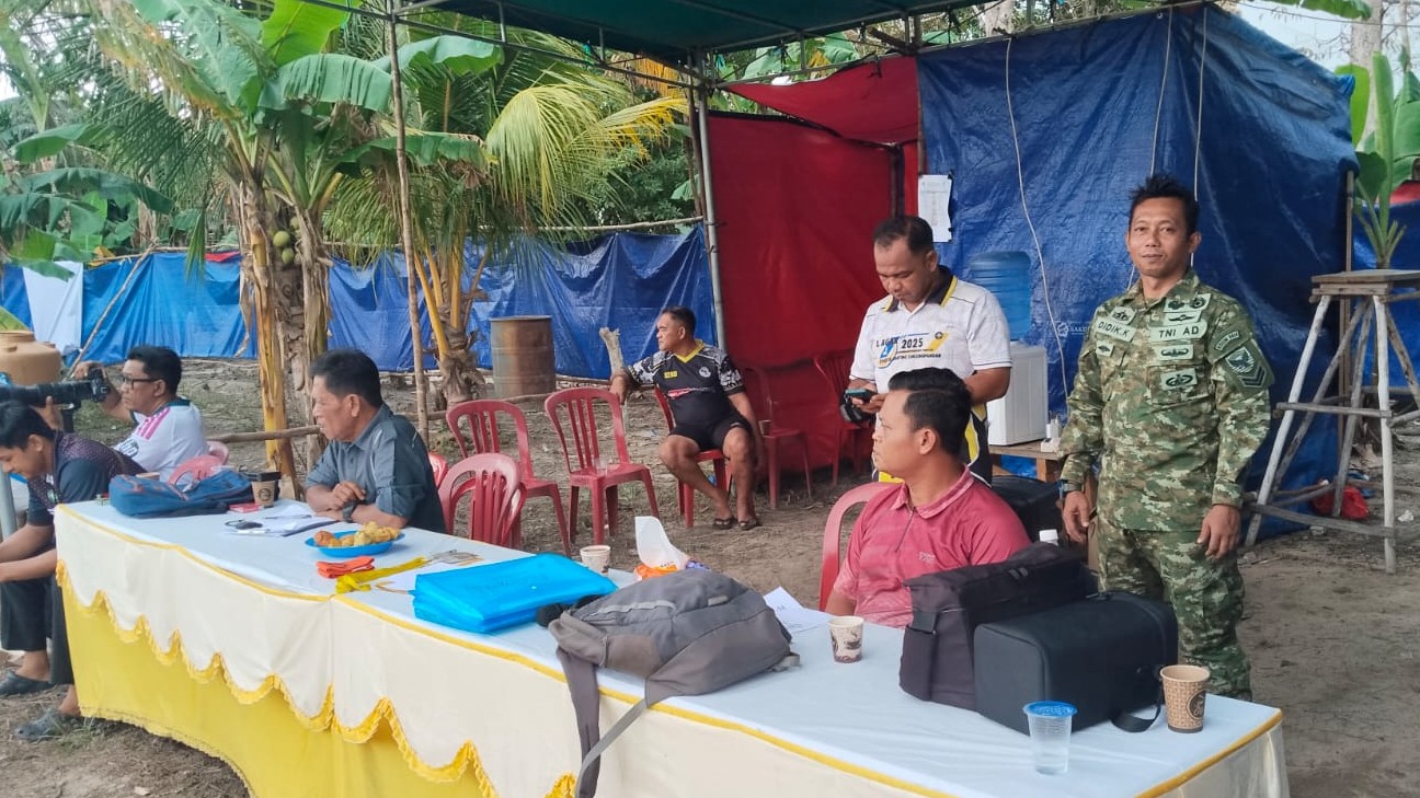 Anggota Koramil Membalong Sertu Didi K.,Monitor Turnamen Sepak Bola Danramil De Malong Cup 2026 7 Anggota Koramil Membalong Sertu Didi K.,Monitor Turnamen Sepak Bola Danramil De Malong Cup 2026