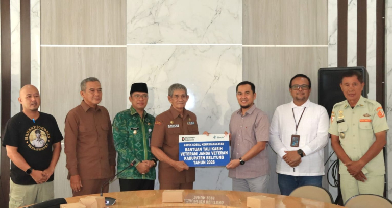 PT Timah Salurkan Tali Kasih Rp3 Juta kepada 12 Veteran dan Janda Veteran di Belitung